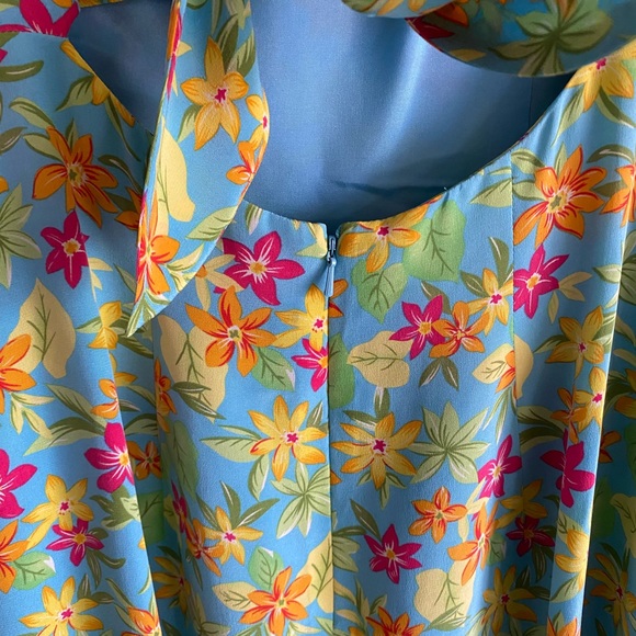 *FINAL SALE MAKE OFFER* 
VINTAGE 100% SILK MAGGY LONDON HAWAIIAN FLORAL DRESS - Picture 3 of 12